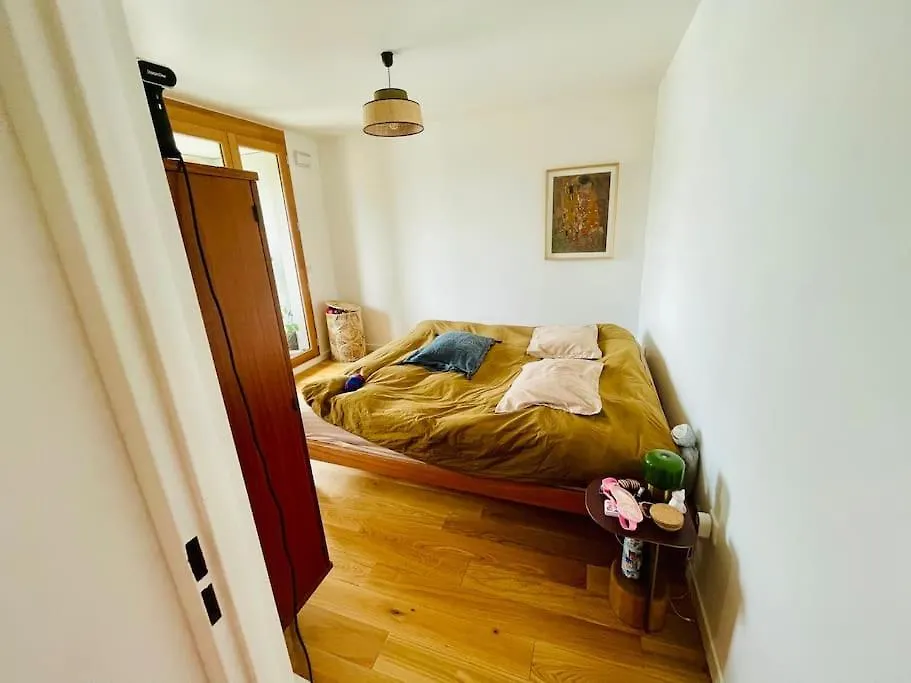 Apartment Montmartre A 2 Ou Plus Paris